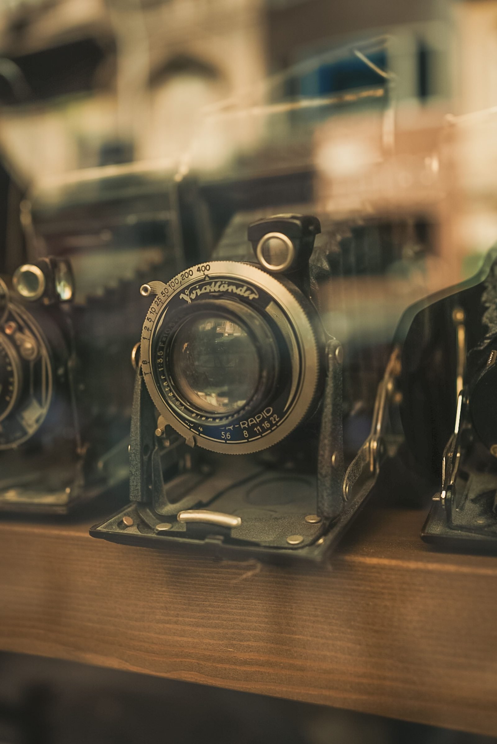 Cámara analógica de fuelle de la época de Kodak